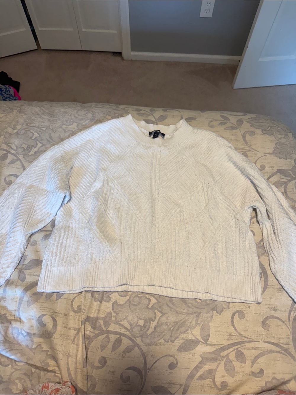 Express Off-White Cable Knit Crewneck Sweater